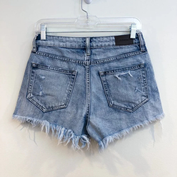 Sold - Picture 5 of 7